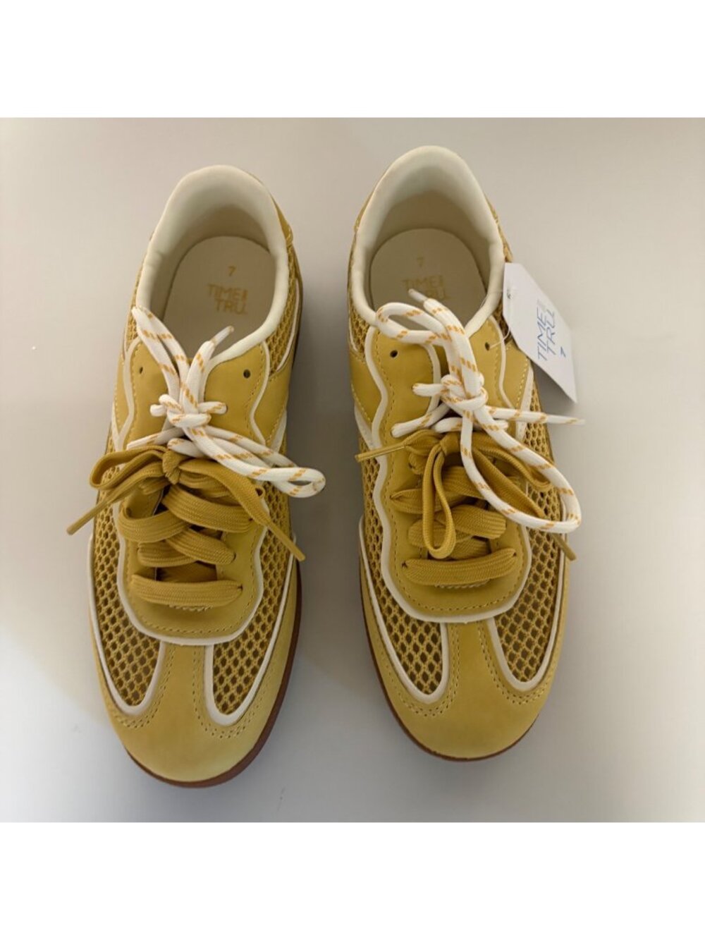Time And Tru Yellow Mesh Sneakers Womens Size 7 Lace Up Memory Foam Shoes NEW